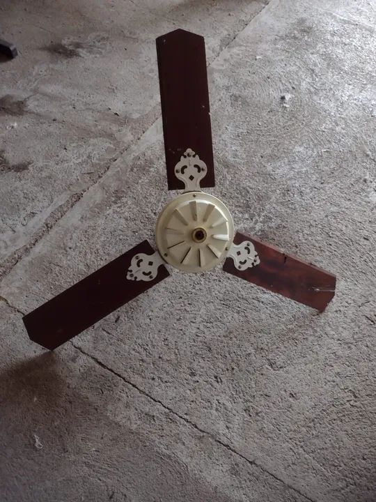 Ventilador de teto com pás de madeira  - Foto 2