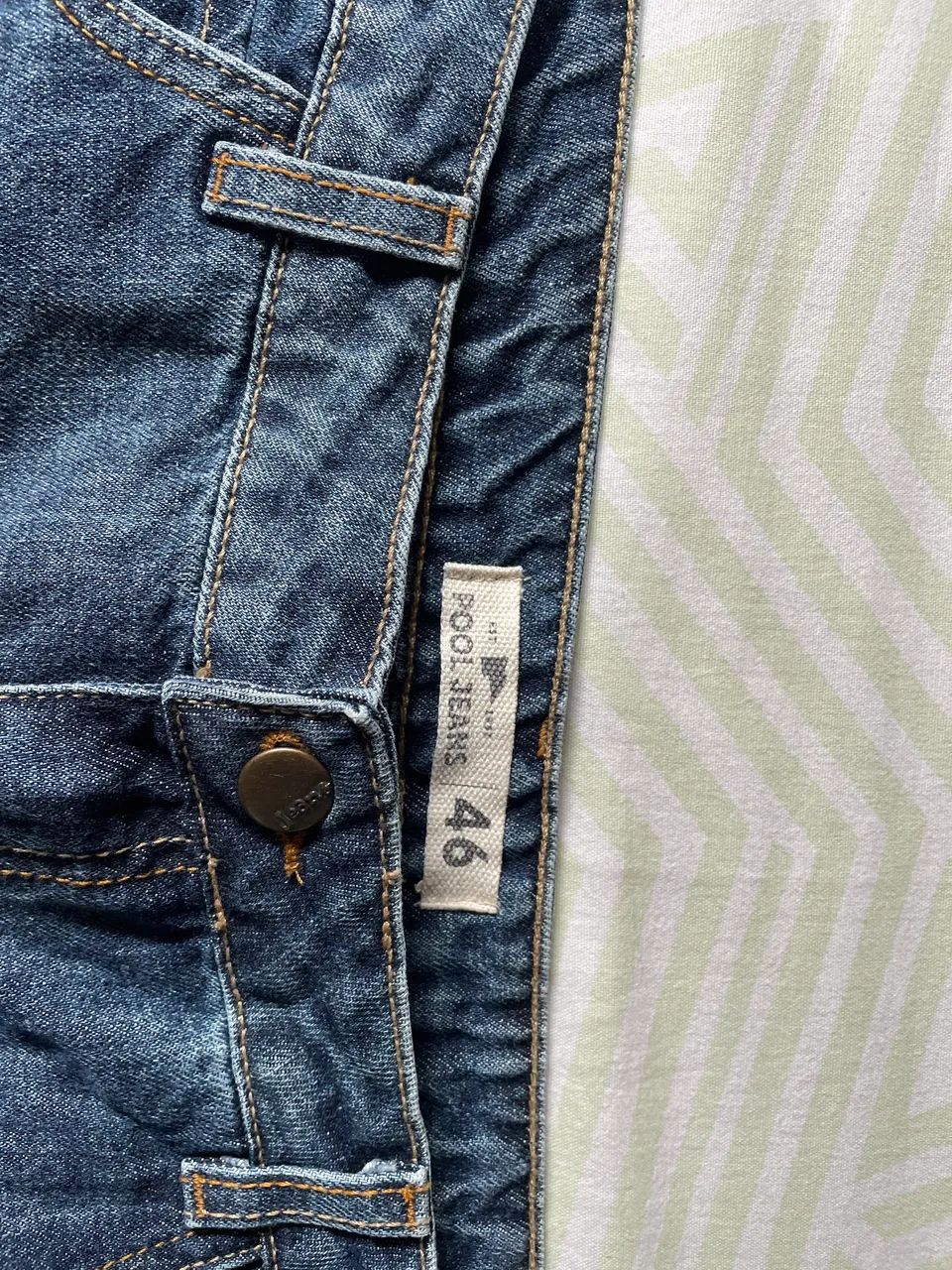 Mini saia jeans tamanho 46 - Foto 2