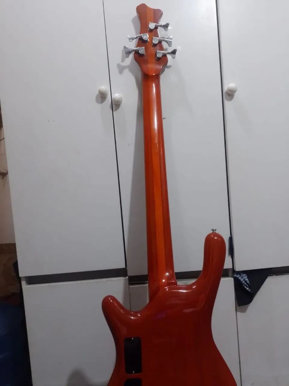 Baixo WALCZAK Elétrico ATIVO 5cds - Foto 5