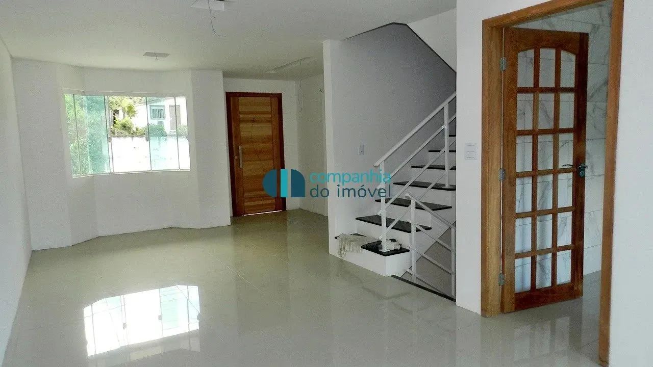 Casa nova, amplo quintal, Pilarzinho - Foto 2
