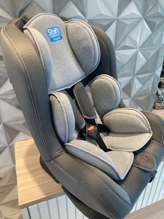 Cadeira Infantil Burigotto 0 a 36 kg usada - Foto 2