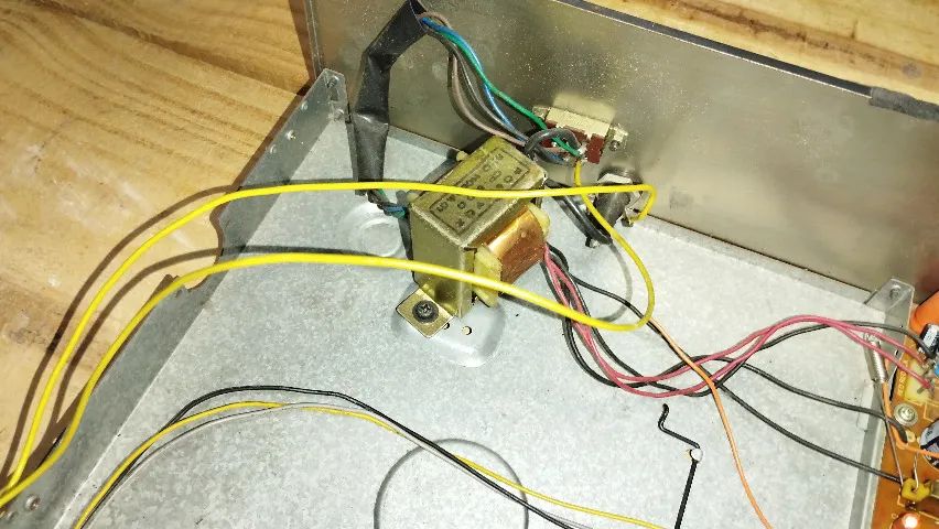 Chassi com Placa, Fonte e VUs do Tape Deck Polyvox CP-650D - Foto 3