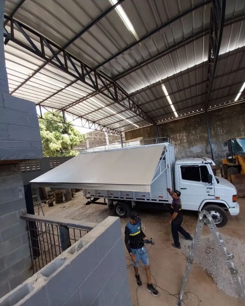 Toldo Retrátil para caminhão  - Foto 2