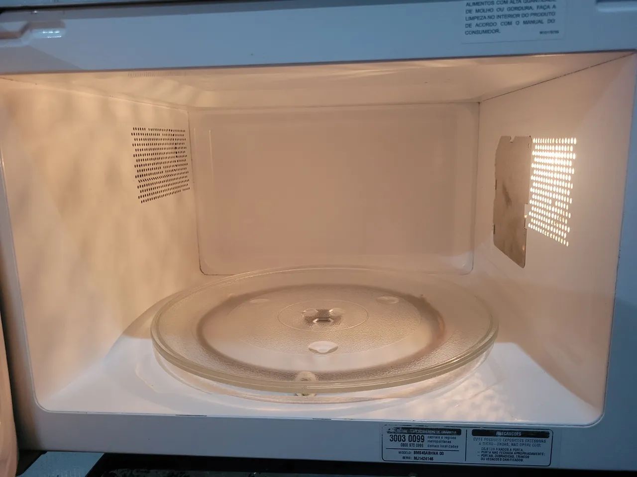 Vendo micro-ondas Brastemp 30L 127V funcionando perfeitamente. - Foto 6