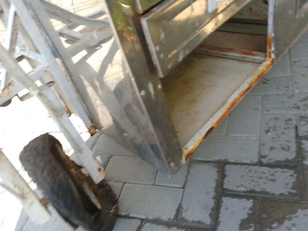 Carrinho de inox para vários tipos de comércio - Foto 6