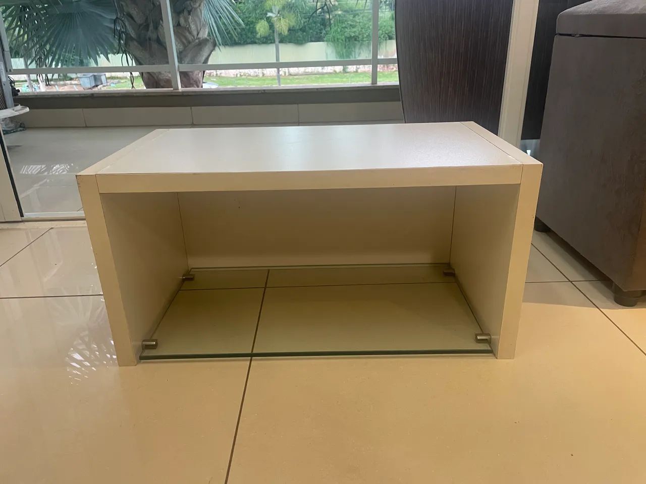 NICHO COM PRATELEIRA DE VIDRO64850628537857120