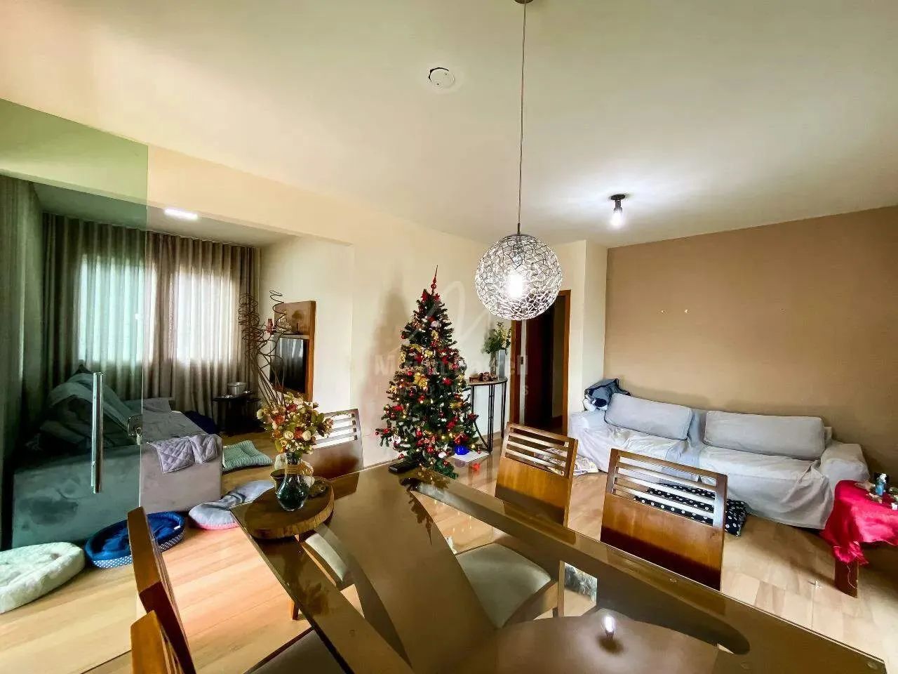 Casa com 3 quartos (1 suíte) no bairro Esplanada