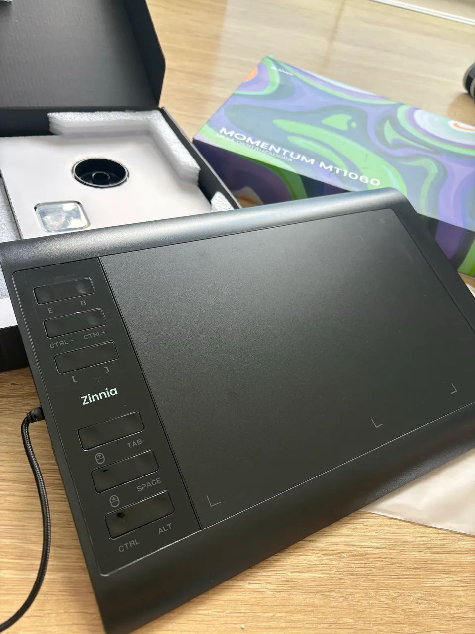 Mesa digitalizadora Zinnia Momentum MT1060 