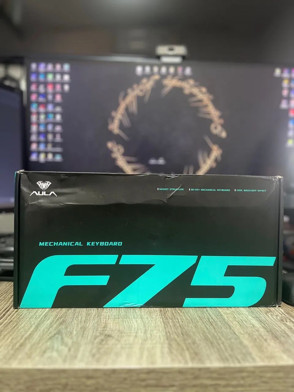 Teclado Mecânico Aula F75 Versão Blue Switch NOVO LACRADO