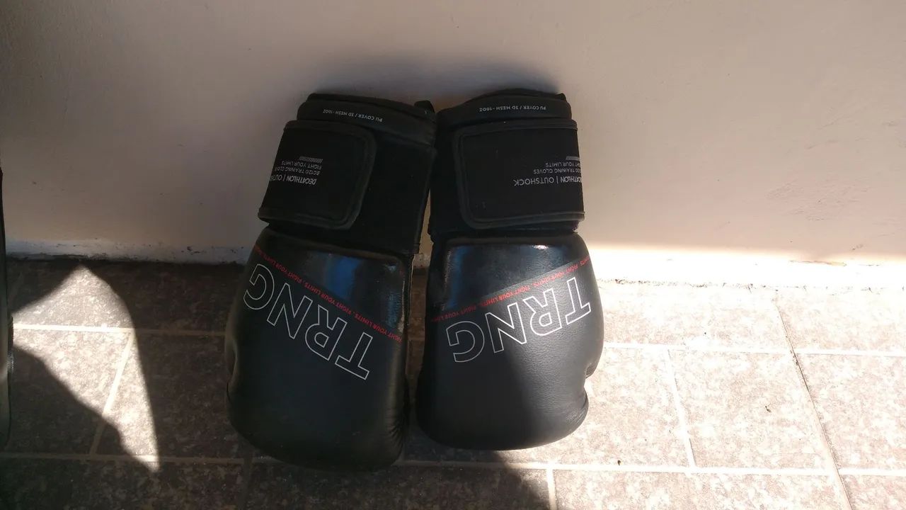 Kit de Boxe - Luvas e Caneleiras e saco - Foto 4