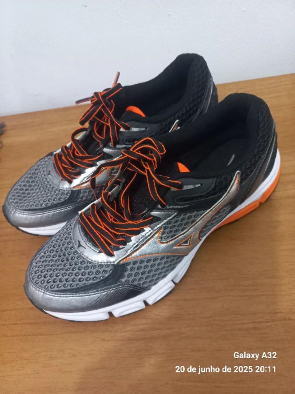 Tênis  mizuno. 39 pequeno. 100.00 - Foto 2