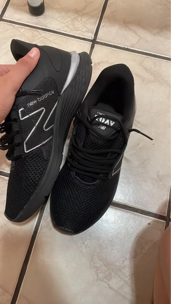 Tênis New Balance Preto - numeração 39,novo