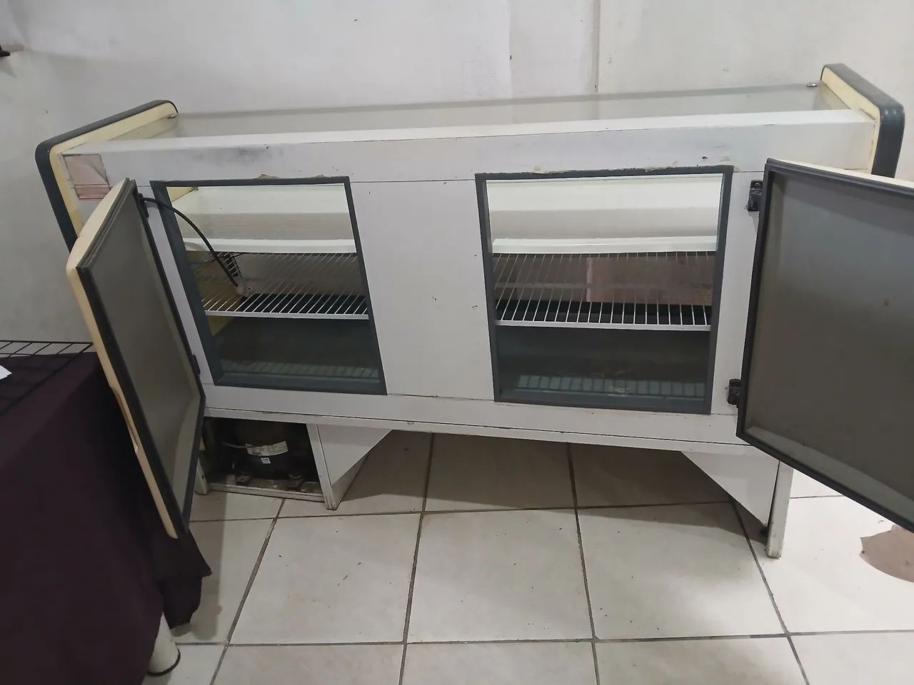Vendo balcão refrigerado 1,80 - Foto 2
