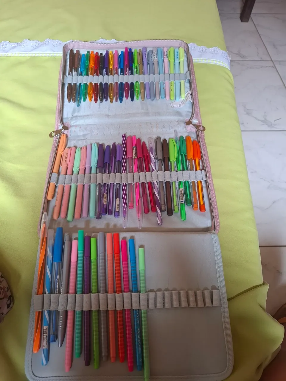 Kit Canetas coloridas faber castel , cis e outras marcas