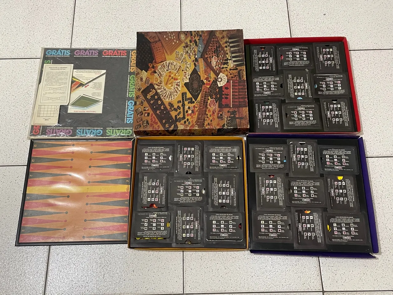 Brinquedo Jogo de Tabuleiro e Cartas Antigo