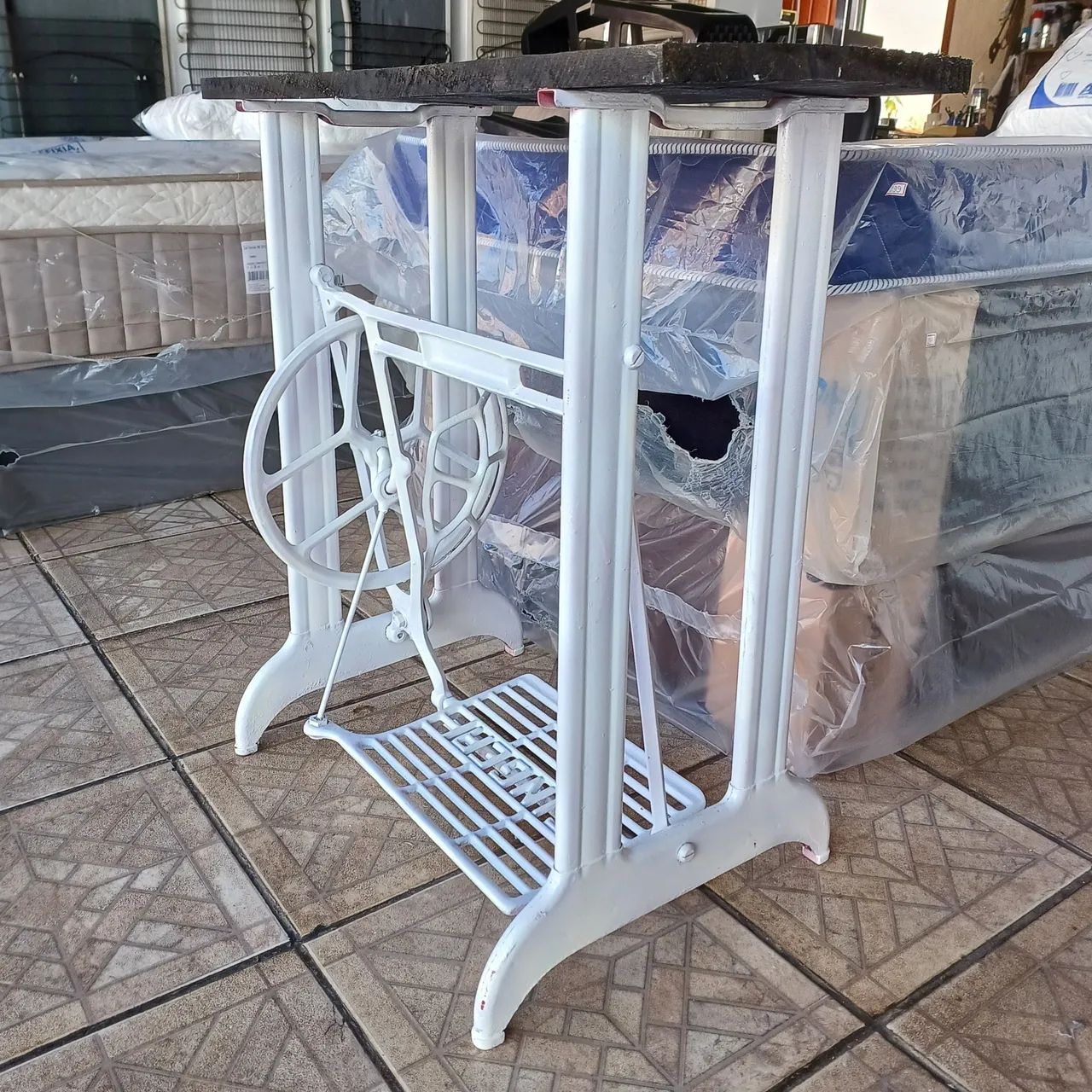 Pé de máquina de costura + Entrega grátis em Sorocaba - Foto 4