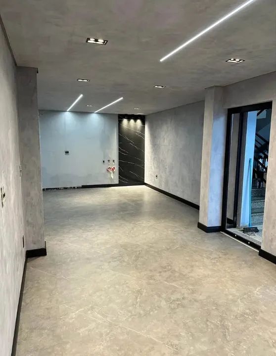 Pisos Vinílicos e Laminados - Foto 2