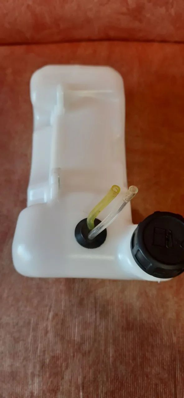 Tanque de Combustível para Aparador/Roçadeira