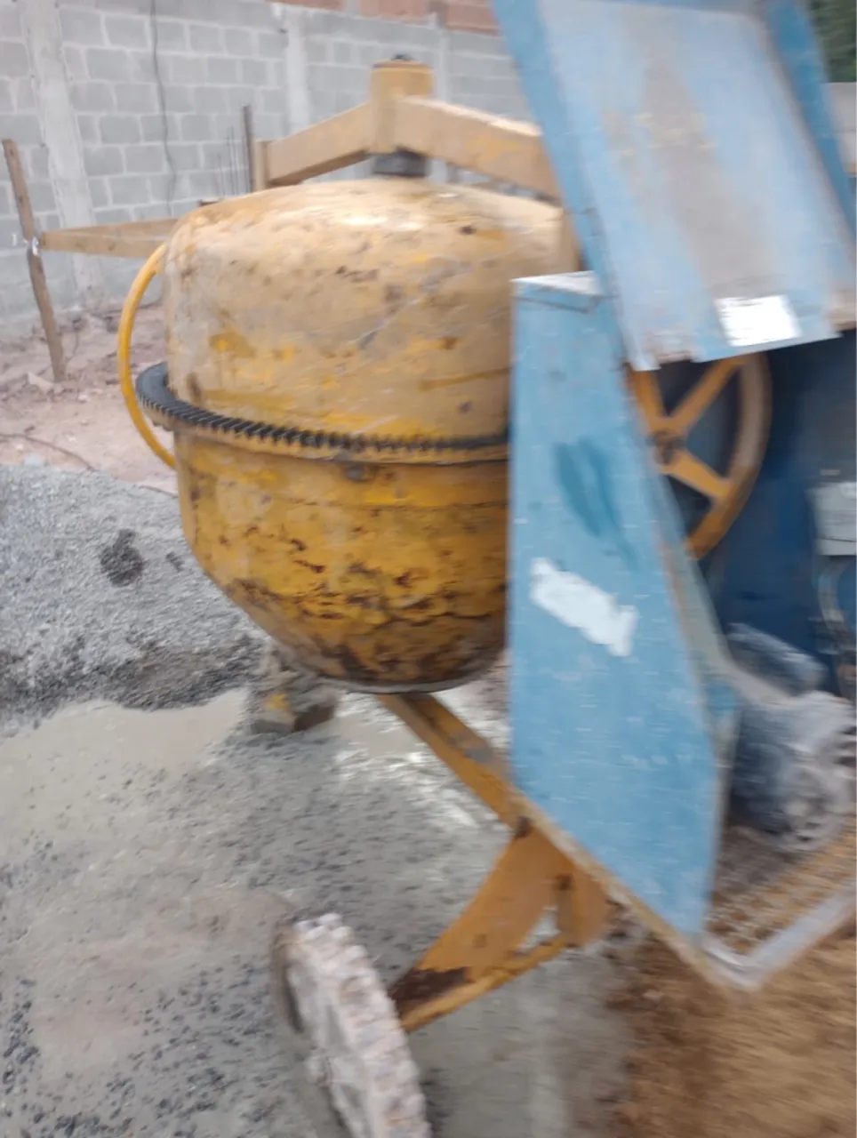 Betoneira para construção civil