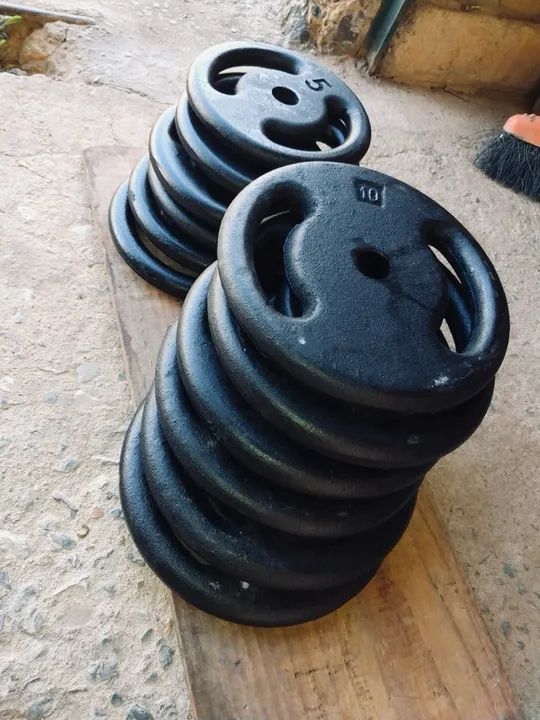 Kit com 90 kilos de Anilhas novas