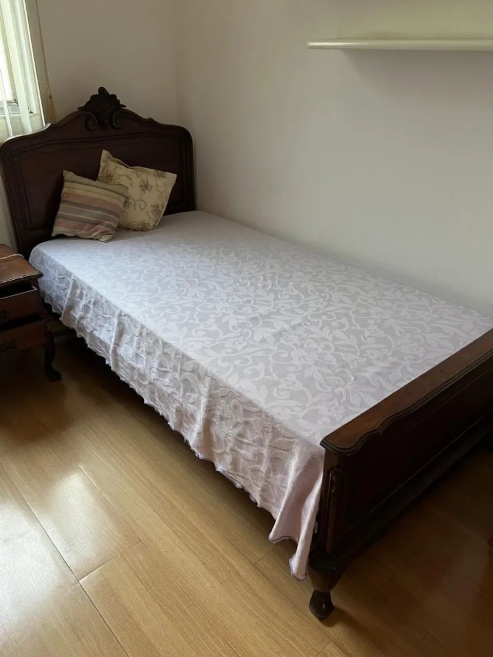 Cama clássica original madeira - Foto 3