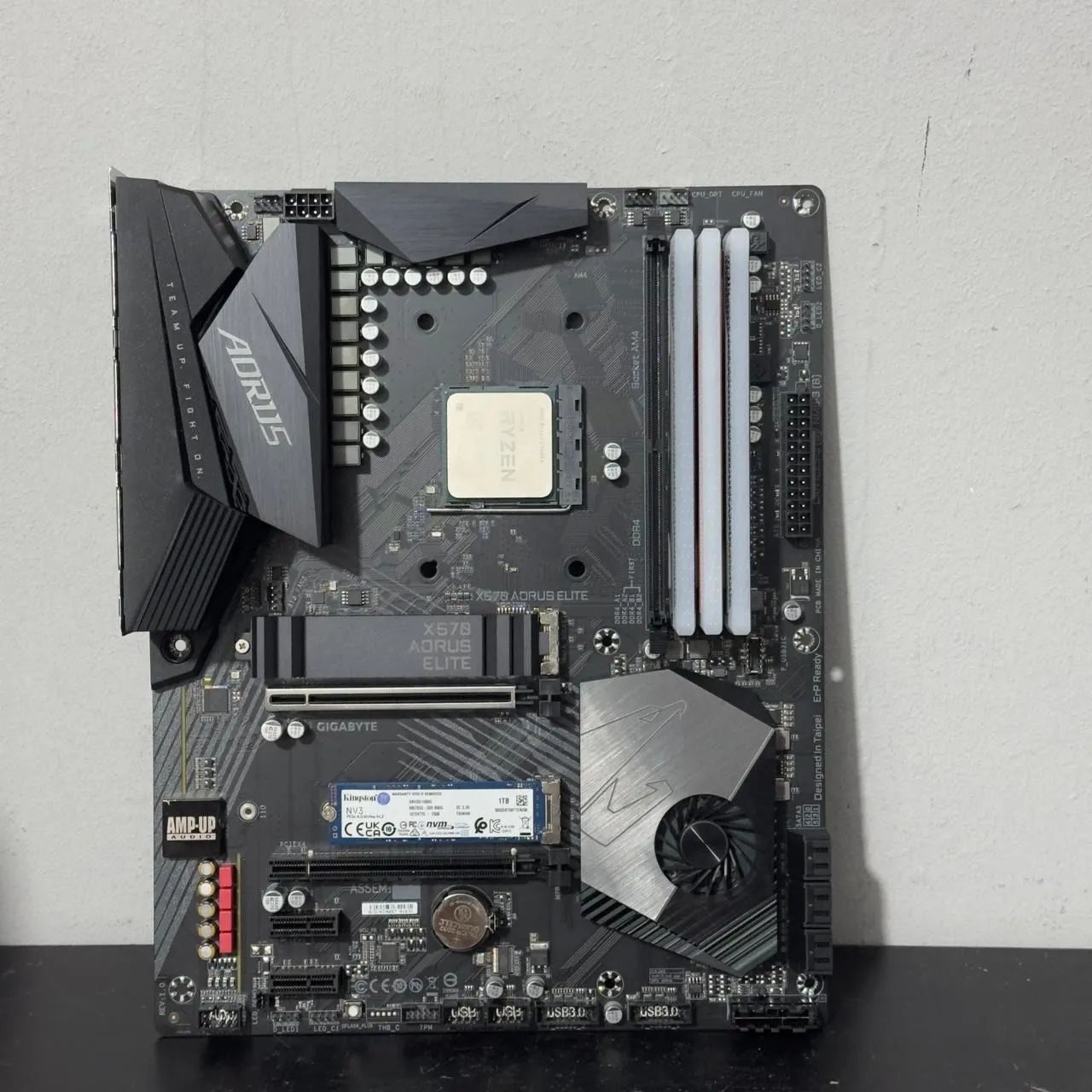 Kit AMD Ryzen 7 + Placa Mãe AMD Gigabyte Aorus High End Top! PROMOÇÃO DE BLACK FRIDAY!