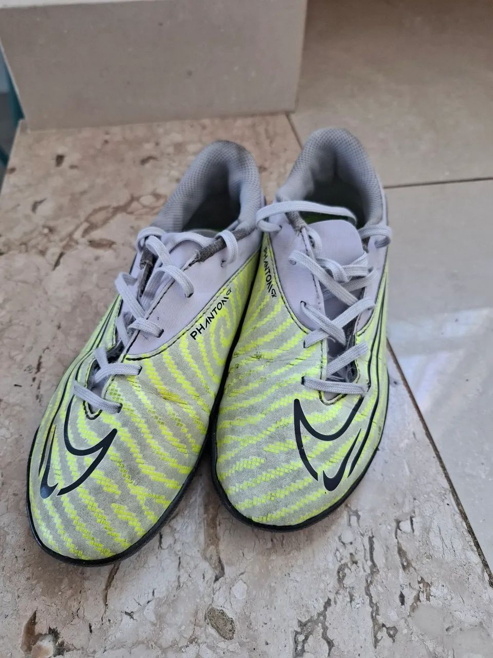 Chuteiras Nike Phantom - Infantil - Tamanho 35
