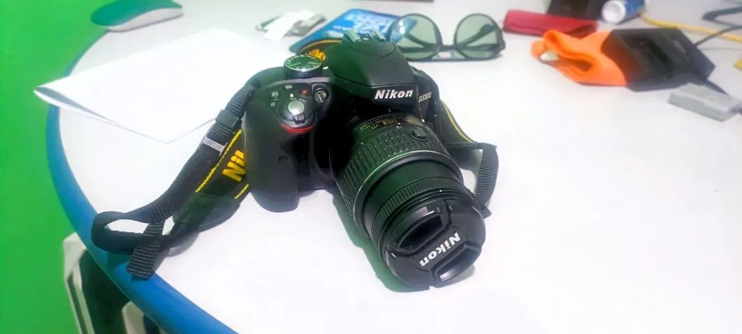 Camera Nikon DSLR D3300 com 2 lentes profissionais e cartão de memoria xd 64gb