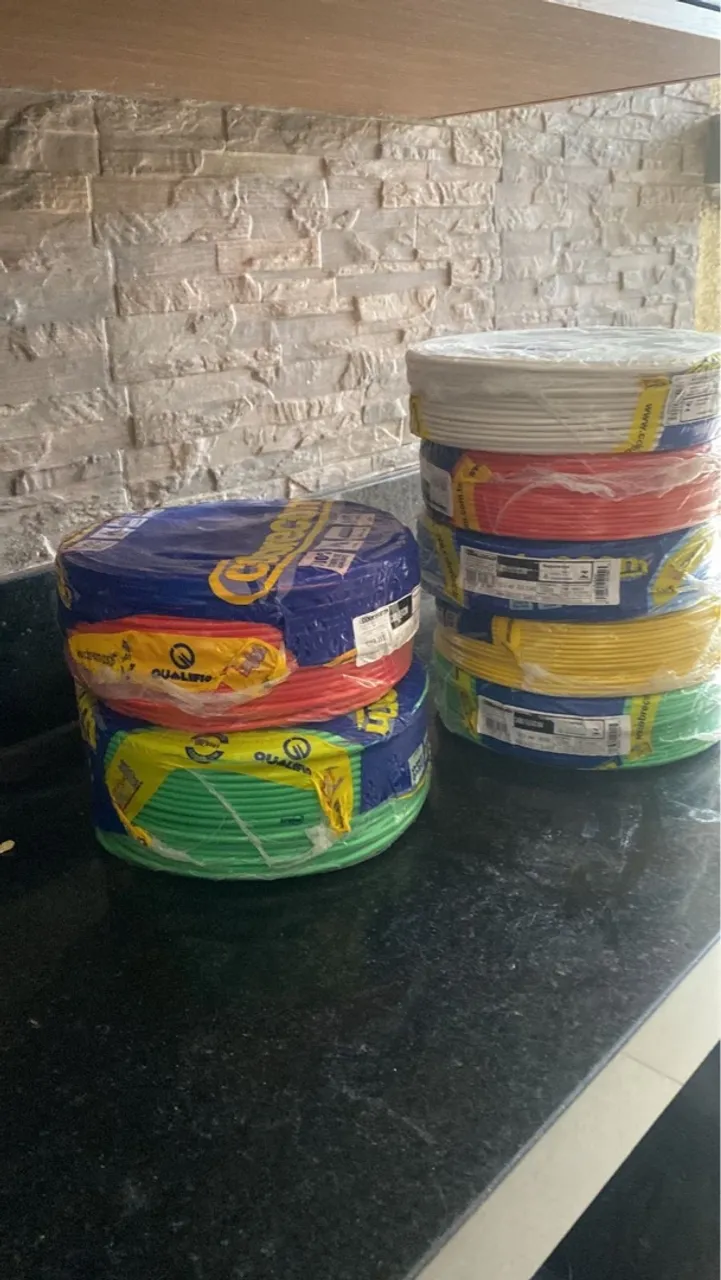 Fios e cabos elétricos Qualifio 150,00