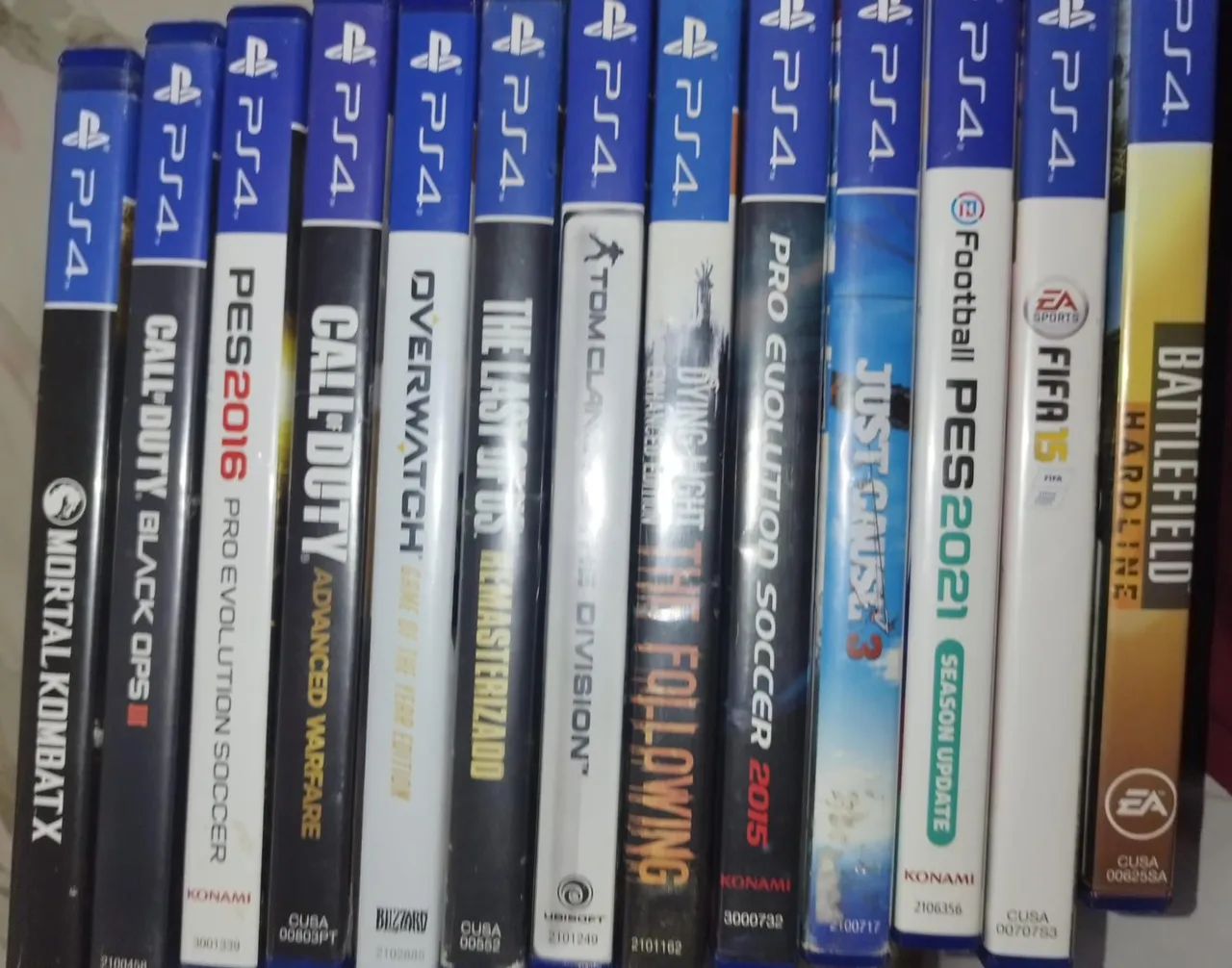 PS4 SLIM 1TB- 13 JOGOS - 5 JOGOS DIGITAL! EXCELENTE ESTADO