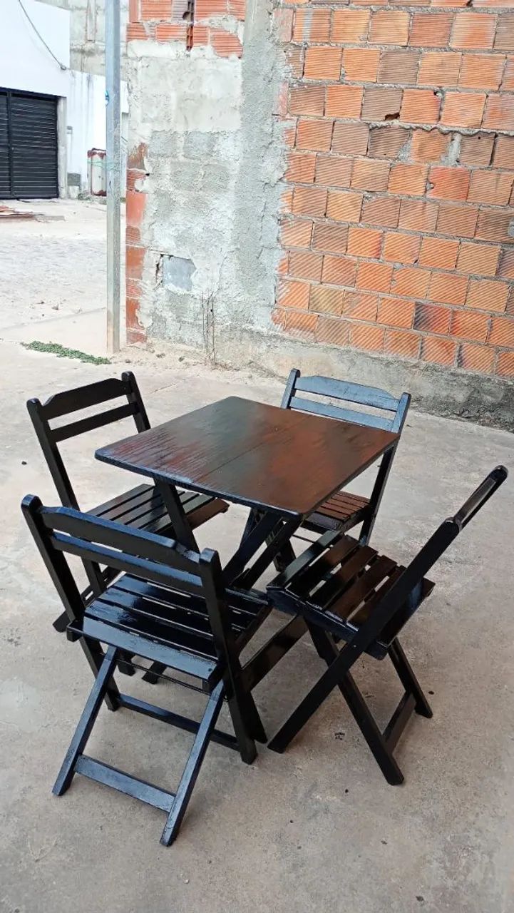 Conjunto de Mesa e Cadeiras de Madeira para Jantar - Foto 4