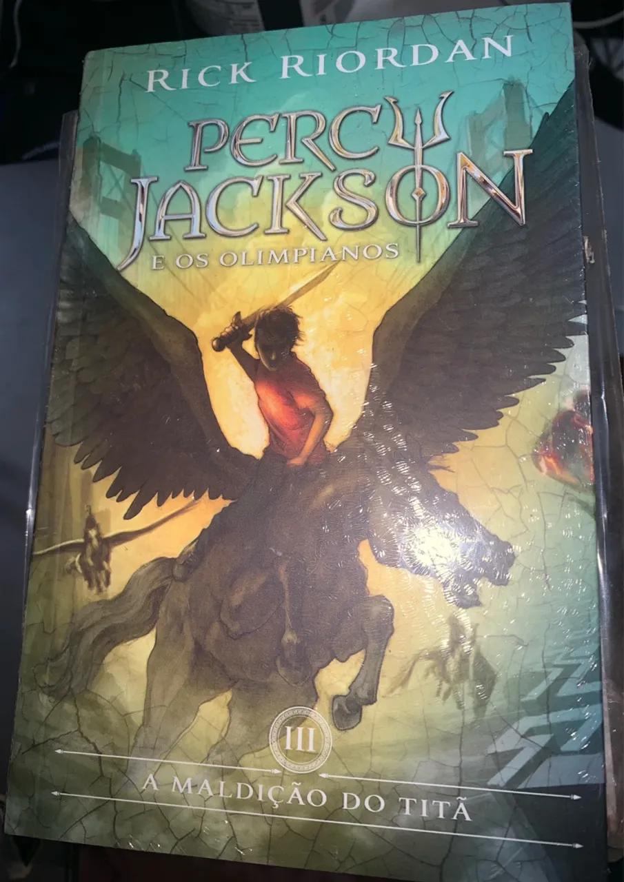 Livro Percy Jackson e os Olimpianos - A Maldição do Titã