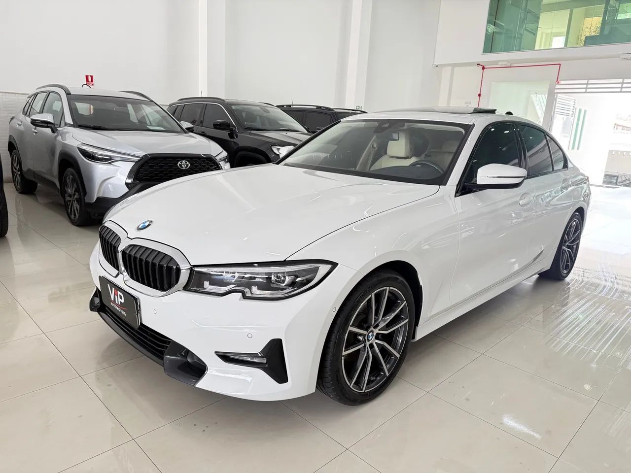 BMW 320i SPORT GP 2.0 2022 - Foto 3