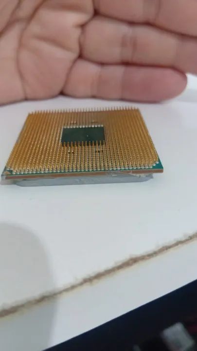 Envio Ryzen 5 3600x. Muito forte. 6 / 12 núcleos de 4.4Ghz