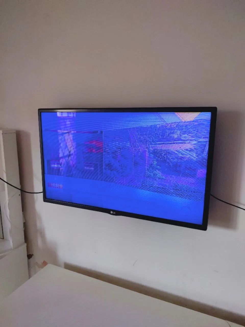  Smart TV LG 32 com defeito no display  - Foto 2