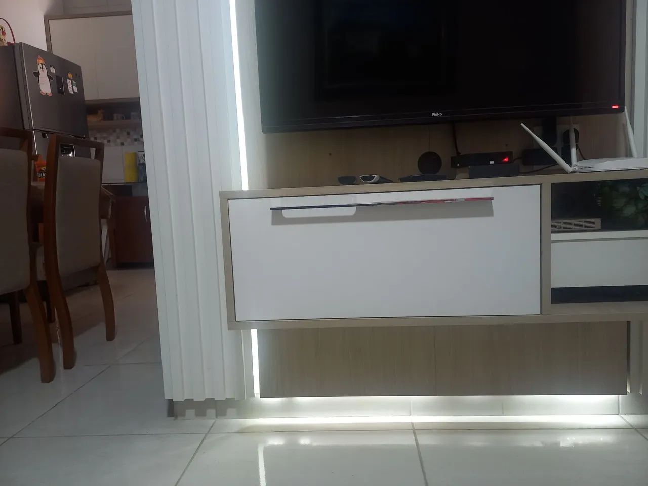 Painel de tv com led marcenaria  - Foto 4