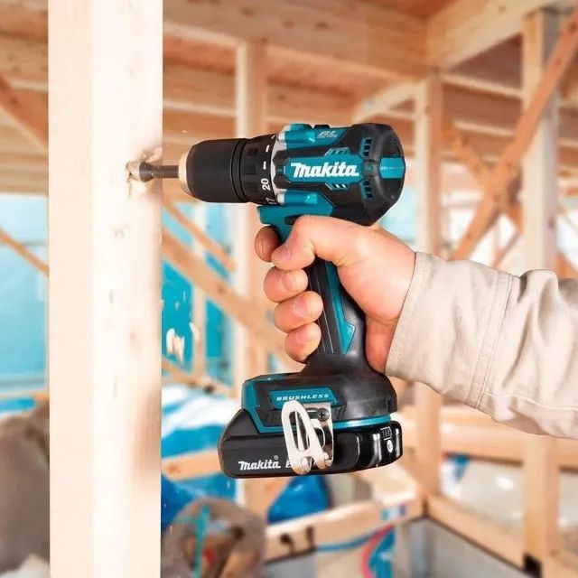 NOVO] Furadeira e Parafusadeira Makita DDF487 2 Vel c/ LED - 20