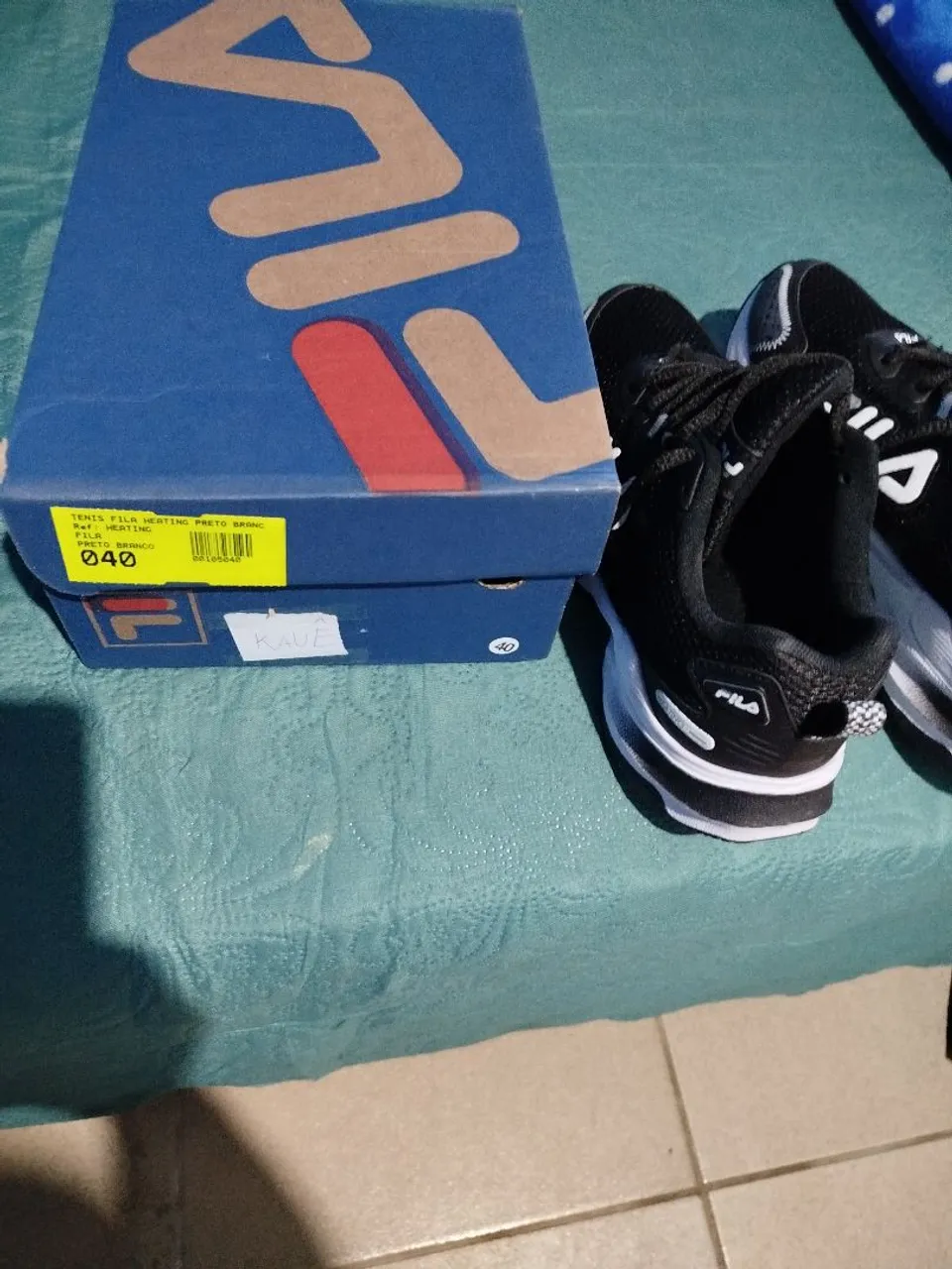 Tênis Fila Heating Preto e Branco - Novo!