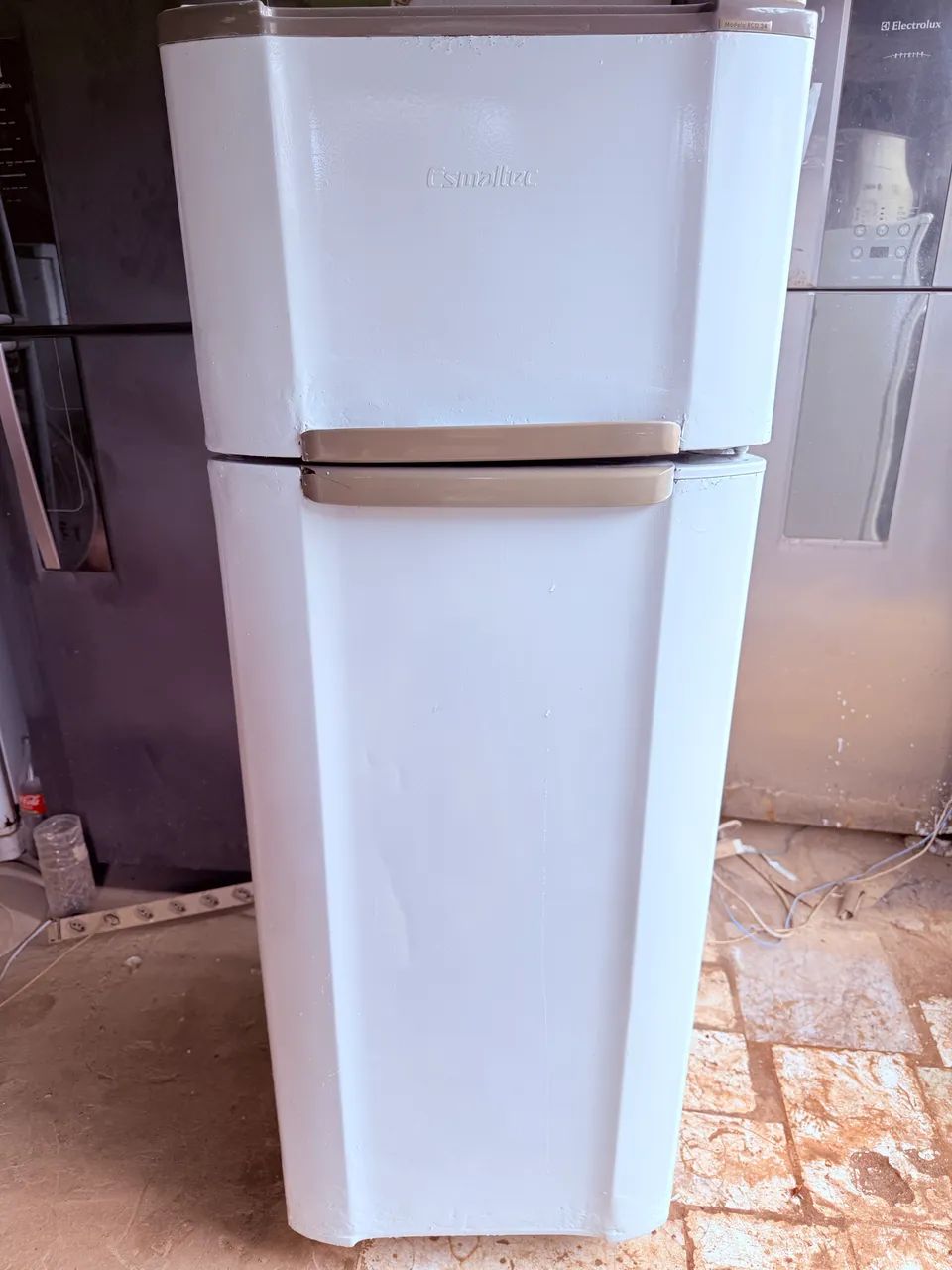 Geladeira esmaltec duplex top