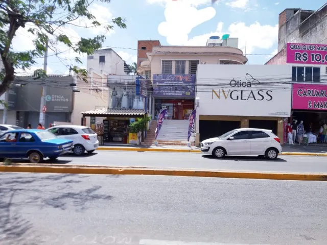 Alugo Salas Comerciais, 1º andar, Avenida Rio Branco, em Caruaru