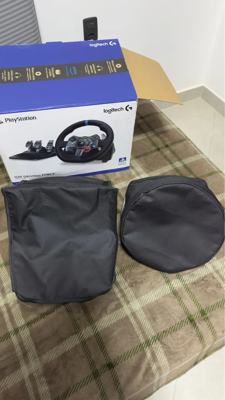Logitech G29 + Cockpit