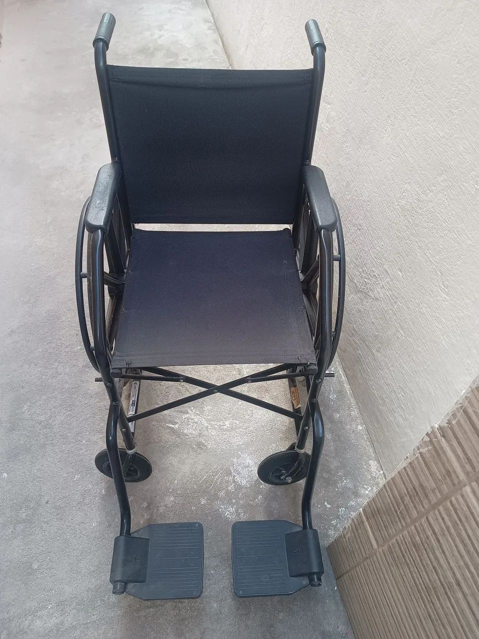 Cadeira de Rodas - Foto 2