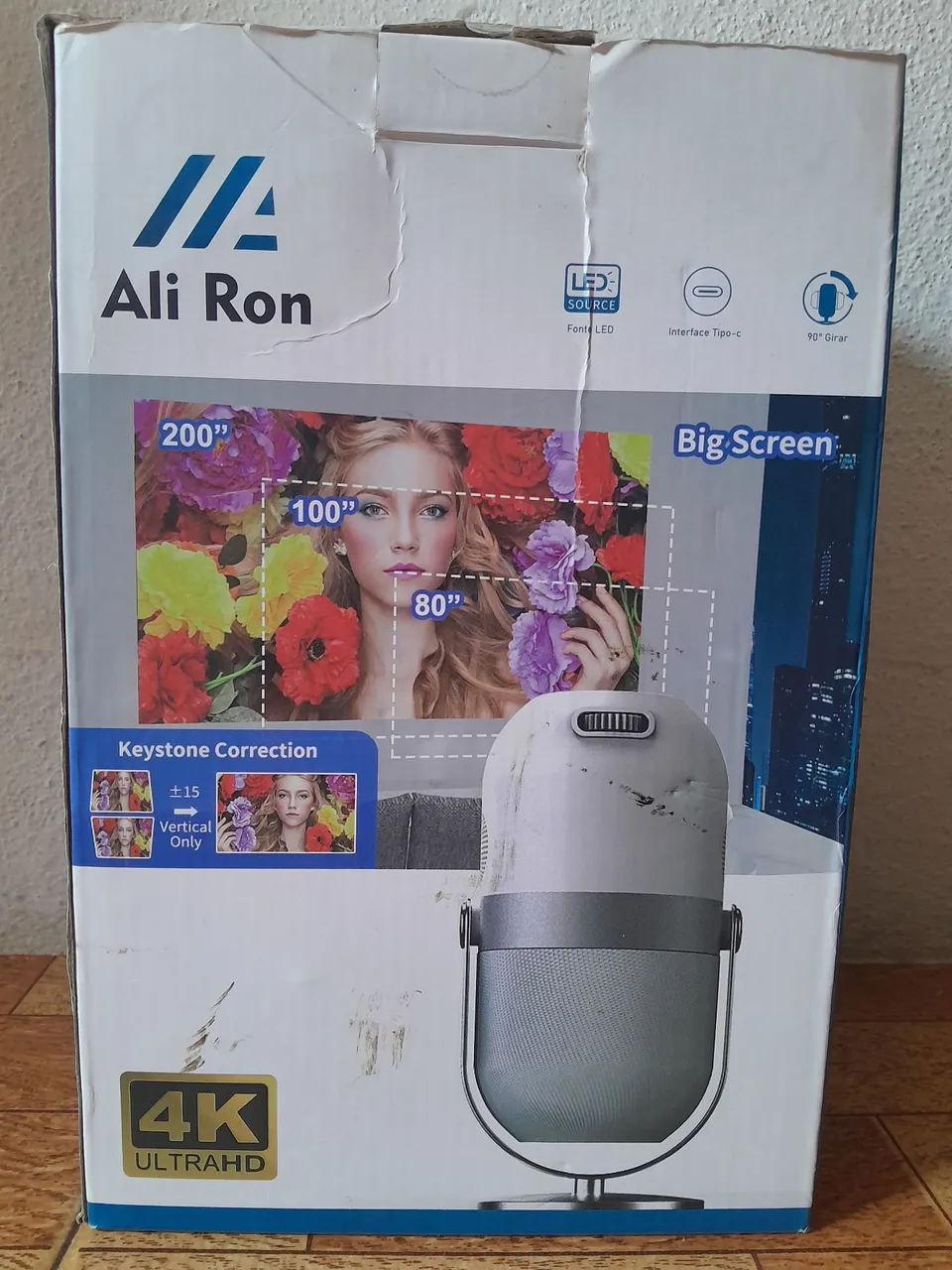 Projetor Ali Ron 4K Ultra HD - Tela de 200"