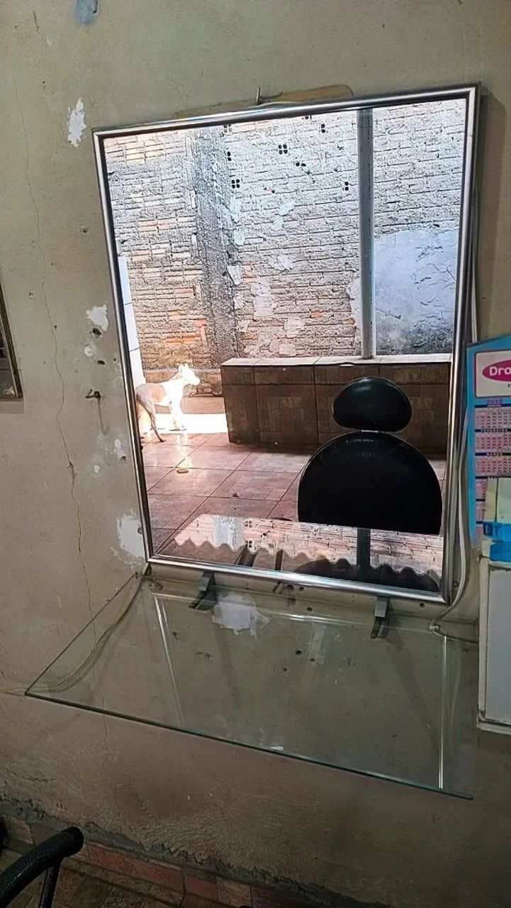 Espelho e cadeira 64187444429569121