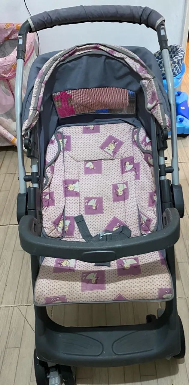 Carrinho de Bebê Compacto e Confortável