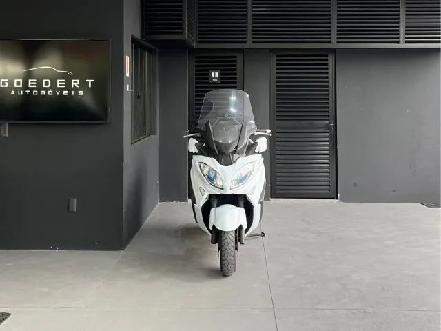 Suzuki Burgman 2017 650 Executive, único dono, revisões na concessionária, ótimo estado! - Foto 2