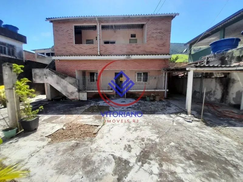 CASA TRÊS QUARTOS Á VENDA EM NOVA IGUAÇU!