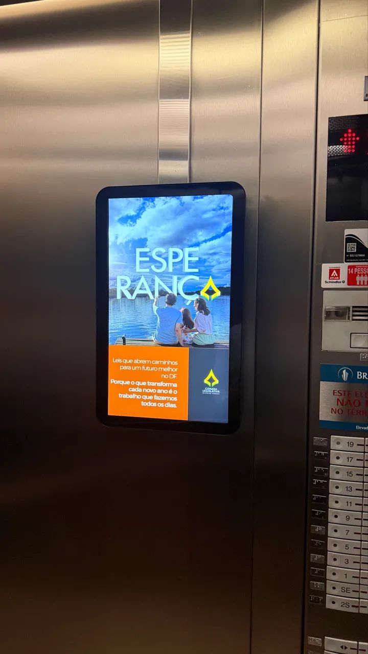 Monitor para Elevador - All In One - Mídia OOH - Foto 3