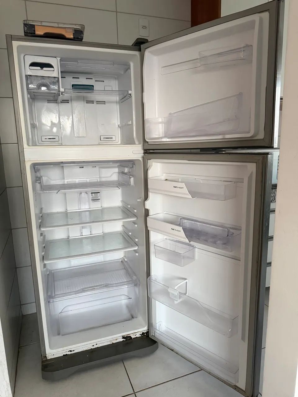 FROST FREE ELETROLUX 433L - Foto 2