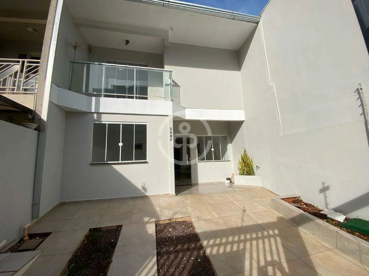 Sobrado comercial/residencial no Centro